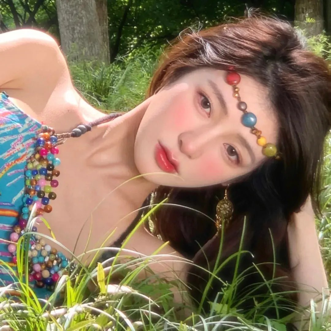 红楼梦第二部:黛玉葬花